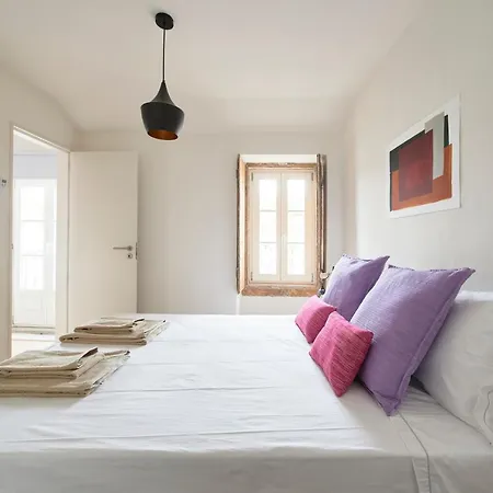 Alfama Village Apartment *