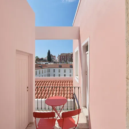 Alfama Village Apartment