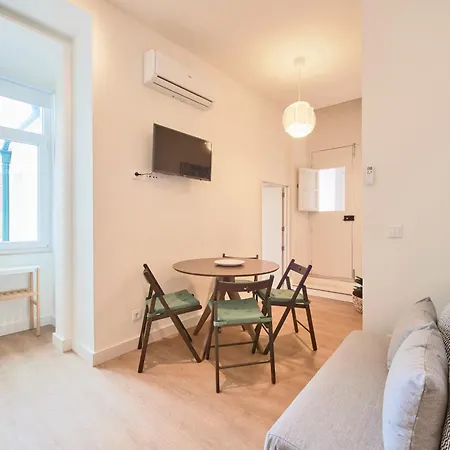 Alfama Village Apartment *